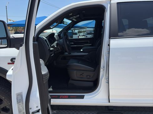 Used 2025 RAM 2500 Laramie w/ Night Edition AWD/4WD image 11