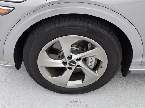 Used 2026 Genesis GV70 2.5T Advanced AWD/4WD image 9