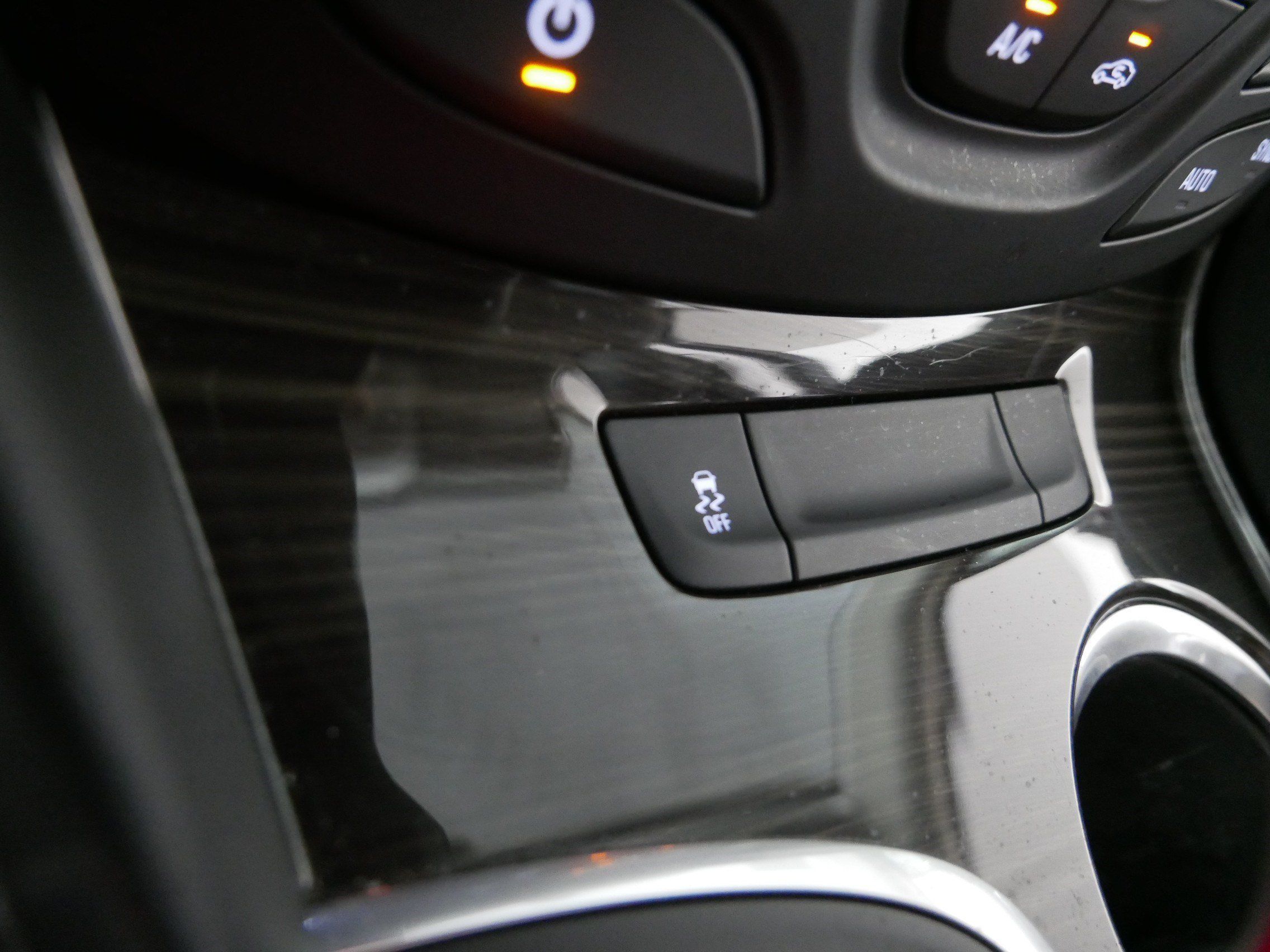 Used 2020 Buick Envision Essence FWD image 32