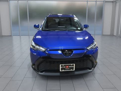 Used 2024 Toyota Corolla Cross AWD Hybrid w/ Convenience Package image 3
