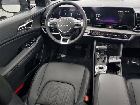 Used 2025 Kia Sportage X-Line w/ Premium Package image 15