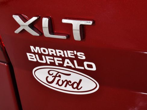 Used 2014 Ford Explorer XLT w/ Equipment Group 202A AWD/4WD image 22