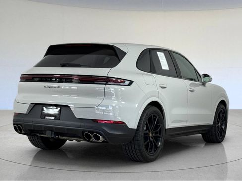 Used 2026 Porsche Cayenne S AWD/4WD image 8