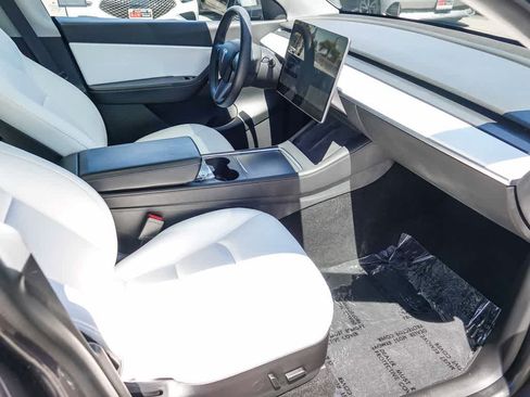 Used 2021 Tesla Model Y Performance AWD/4WD image 13