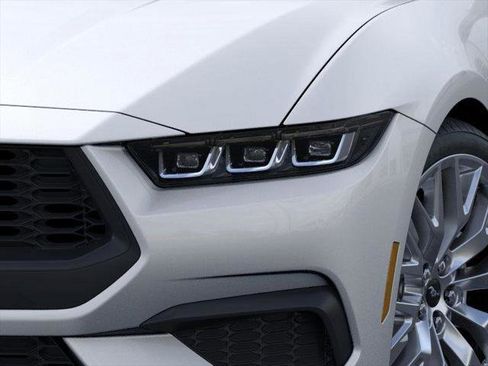 New 2025 Ford Mustang Premium image 18