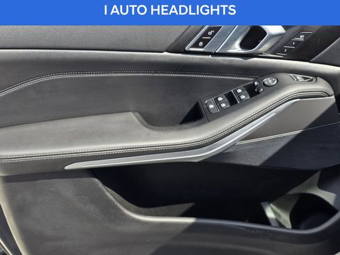 Used 2022 BMW X5 sDrive40i w/ Premium Package RWD image 16