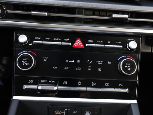 New 2026 Hyundai Santa Fe SEL image 24