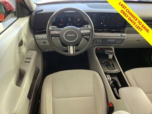 Certified 2025 Hyundai Kona SEL AWD/4WD image 13