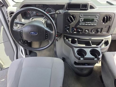 Used 2012 Ford E-350 and Econoline 350 XLT RWD image 10