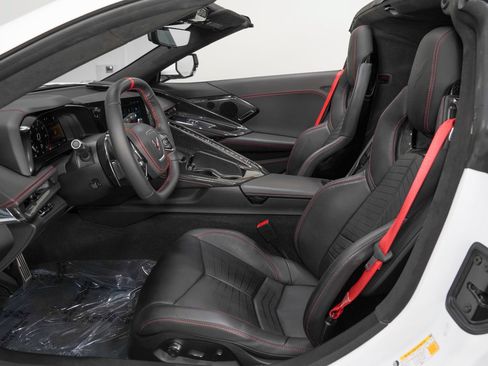 Used 2024 Chevrolet Corvette Stingray Premium Cpe w/ Stealth Interior Trim Package RWD image 39