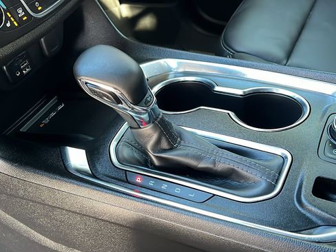 Certified 2023 Chevrolet Traverse LT w/ LT Premium Package image 22