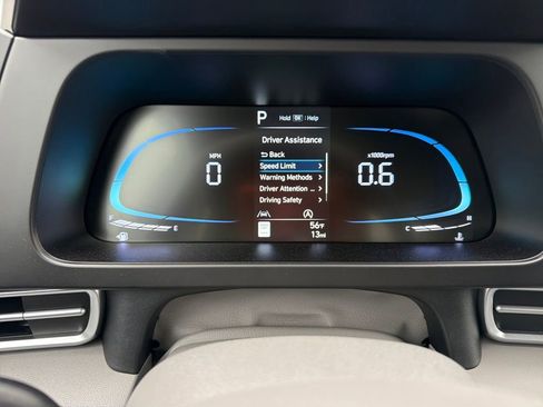 Used 2026 Hyundai Elantra SE w/ Cargo Package image 16