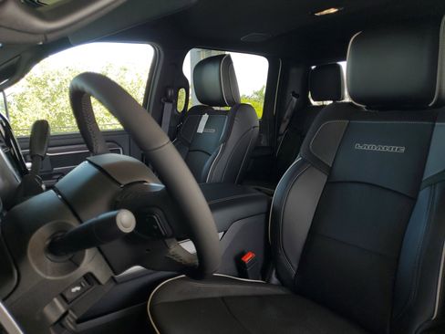 New 2026 RAM 3500 Laramie AWD/4WD image 19
