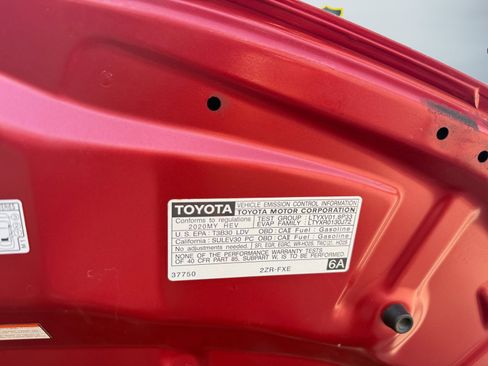 Used 2020 Toyota Corolla LE FWD image 14