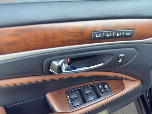 Used 2017 Lexus LS 460 image 12