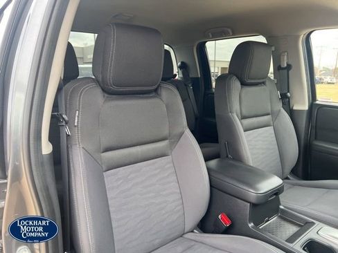 Used 2022 Nissan Frontier SV w/ Technology Package image 24