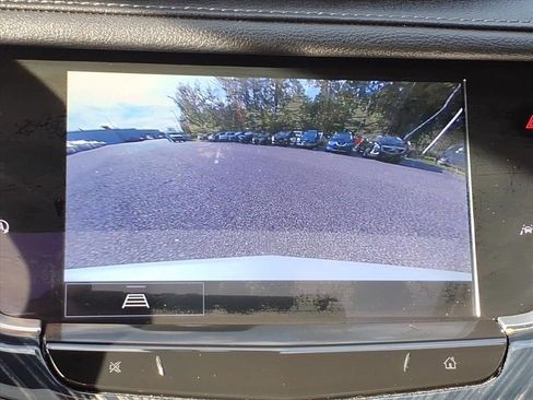 Used 2024 Cadillac XT6 Premium Luxury image 30