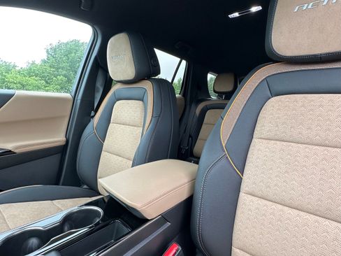 New 2026 Chevrolet Equinox ACTIV FWD image 18