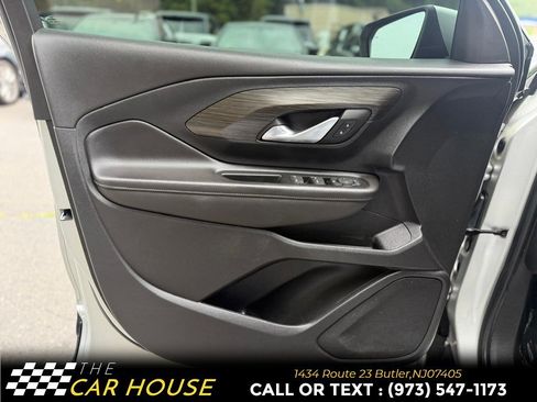 Used 2022 GMC Terrain SLE w/ Driver Convenience Package AWD/4WD image 14
