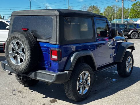 Used 2018 Jeep Wrangler Sport AWD/4WD image 6