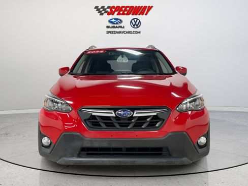 Used 2022 Subaru Crosstrek 2.0i Premium w/ Moonroof Package image 2