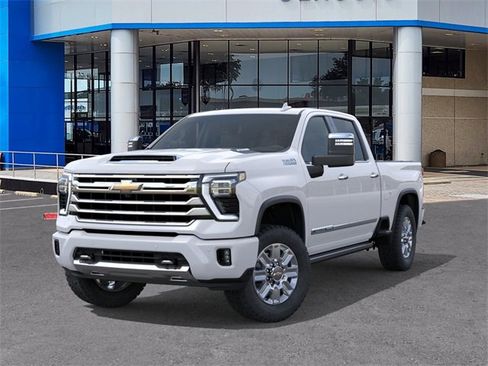 New 2026 Chevrolet Silverado 2500 High Country w/ High Country Premium Package AWD/4WD image 6
