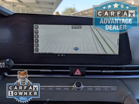 Used 2024 Hyundai Elantra SEL FWD image 8