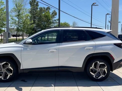 Used 2023 Hyundai Tucson SEL w/ Convenience Package image 3