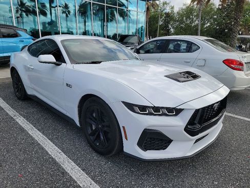 Used 2024 Ford Mustang GT RWD image 2