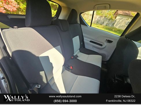 Used 2012 Toyota Prius C One image 9