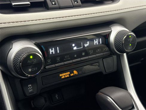 Certified 2022 Toyota RAV4 XLE Premium image 24