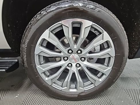 Used 2023 GMC Yukon XL Denali image 49
