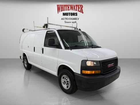 Used 2023 GMC Savana 2500 w/ Driver Convenience Package image 5