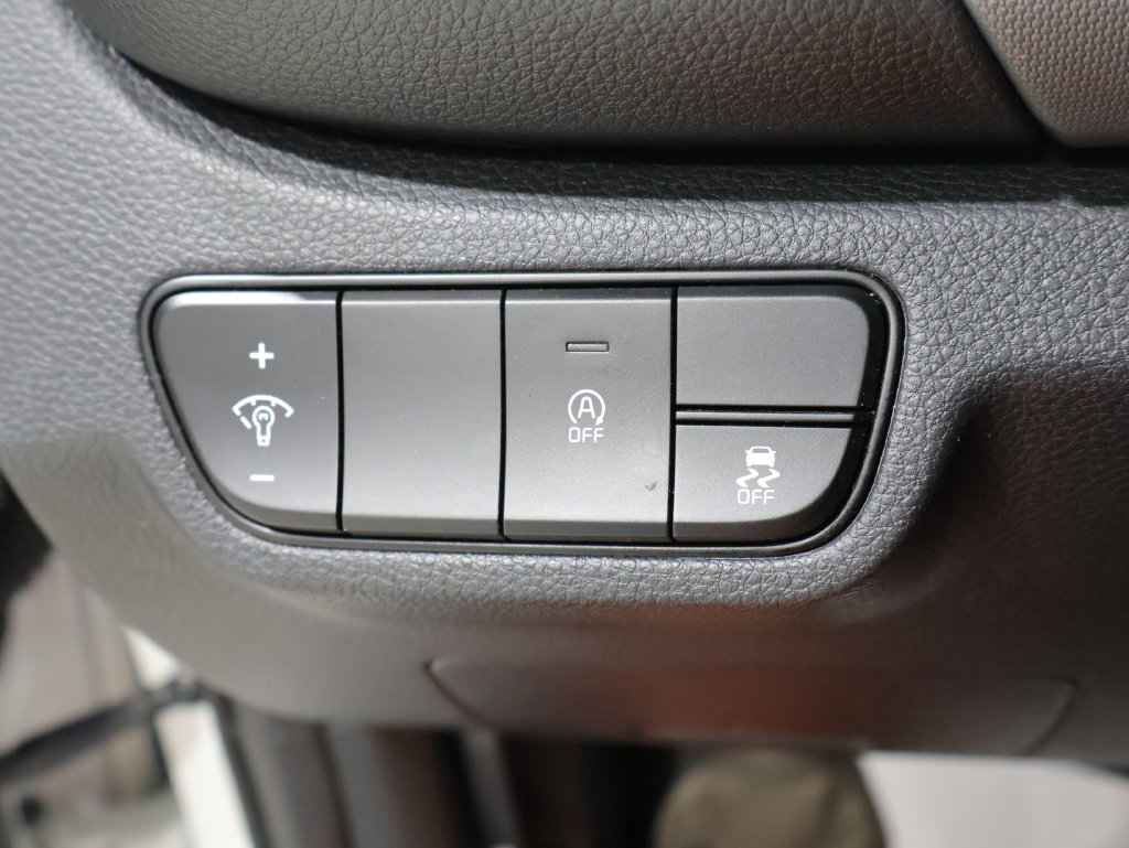 Used 2026 Kia Seltos LX AWD/4WD image 30