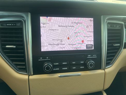 Used 2018 Porsche Macan GTS image 28