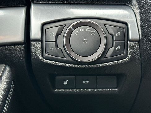 Used 2017 Ford Explorer Sport image 32