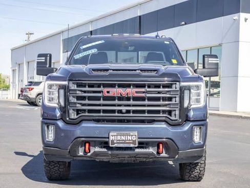 Used 2021 GMC Sierra 2500 AT4 w/ AT4 Preferred Package AWD/4WD image 2