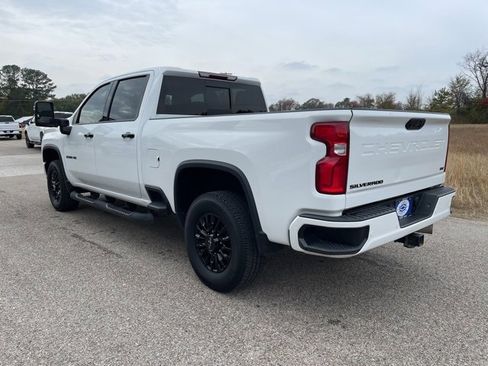 Used 2022 Chevrolet Silverado 2500 LTZ w/ LTZ Plus Package image 3