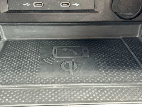 Used 2024 Volkswagen Tiguan SE R-Line FWD image 30