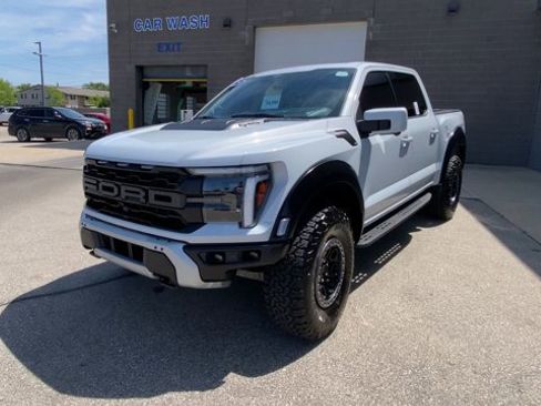 Certified 2025 Ford F150 Raptor AWD/4WD image 5