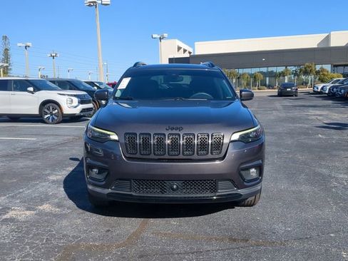 Used 2021 Jeep Cherokee Latitude Plus image 3