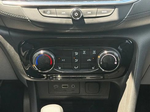 Used 2022 Buick Encore GX Preferred w/ Cold Weather Comfort Package FWD image 23