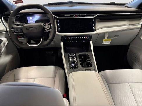 New 2026 Jeep Cherokee Laredo image 11