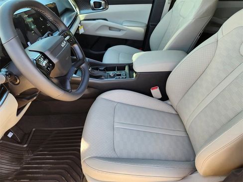 New 2026 Kia Sorento S w/ S Panoramic Sunroof Package FWD image 10