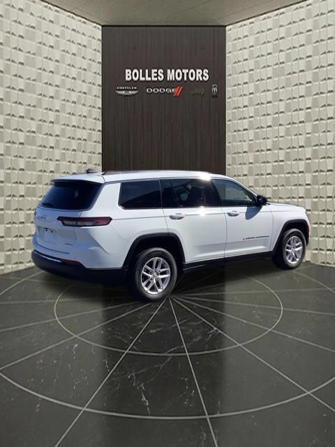 Certified 2023 Jeep Grand Cherokee L Laredo w/ Luxury Tech Group I AWD/4WD image 4