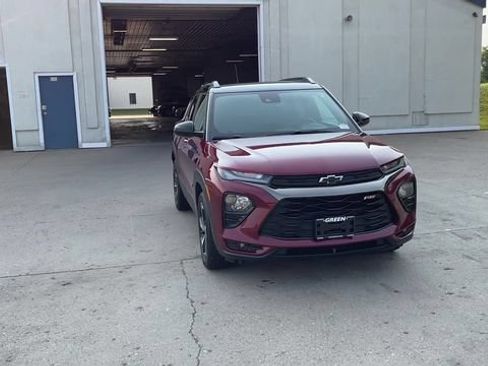 Used 2023 Chevrolet TrailBlazer RS w/ Convenience Package FWD image 3