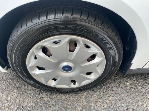 Used 2015 Ford Transit Connect XLT image 14