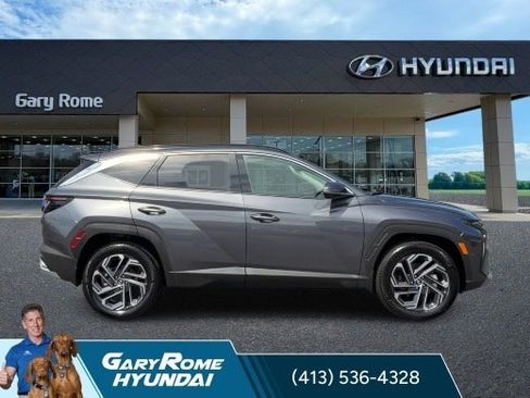Used 2025 Hyundai Tucson Limited AWD/4WD image 9