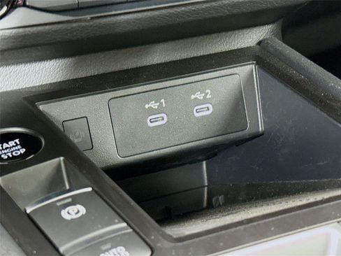 Used 2026 Nissan Kicks SV FWD image 14