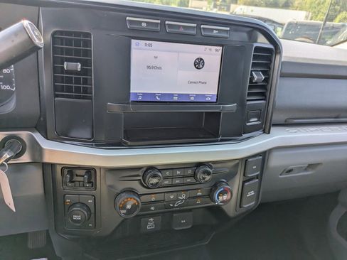Used 2024 Ford F350 XLT image 14